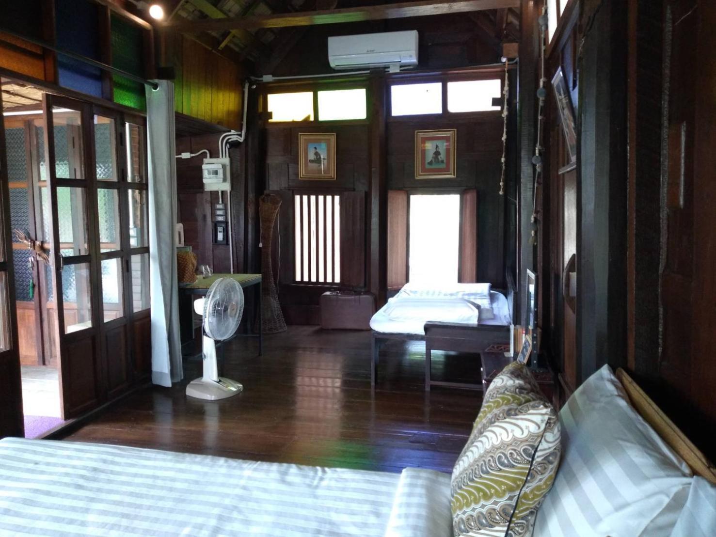 Rustic​ Charm​ Suphan​ Chalet