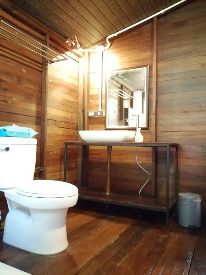 Rustic​ Charm​ Suphan​ Ban Tha Pong